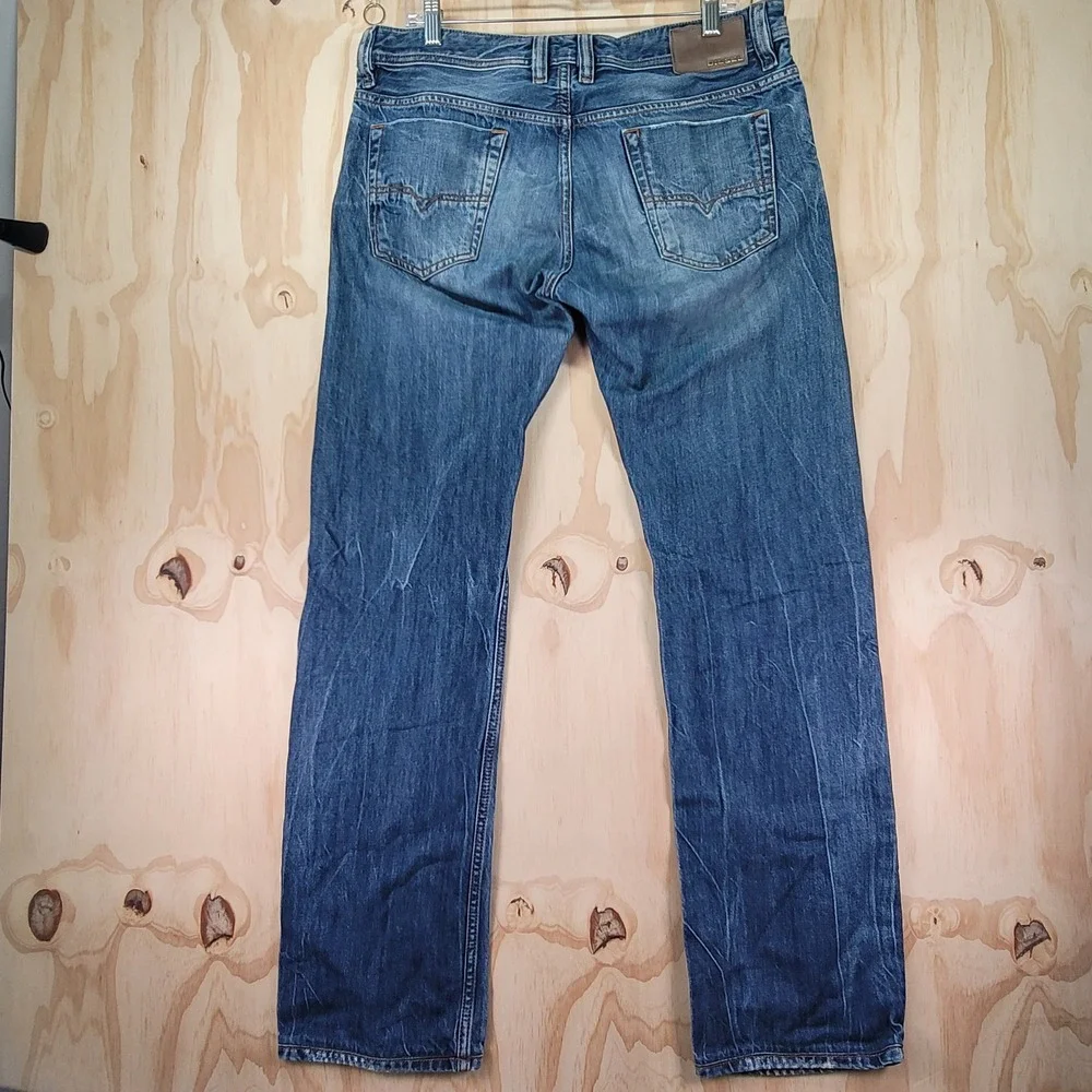 Diesel Viker Jeans Mens 35x34 Blue Distressed Straight Leg Button Fly